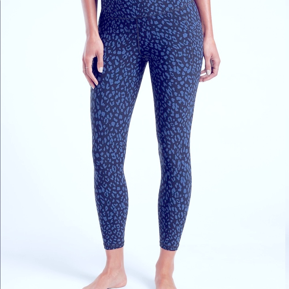 Athleta Salutation Gravel Tight